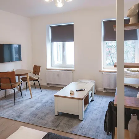 Апартаменти Comfy & Spacious Center