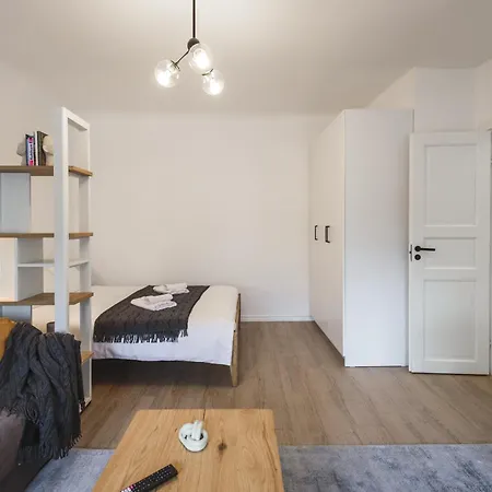 Comfy & Spacious Center Апартаменти Рига